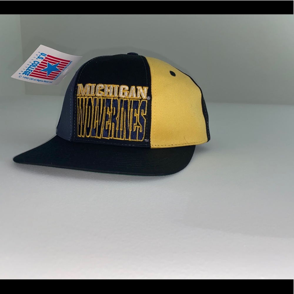 Vintage Michigan Wolverines Snapback Hat 🧢
